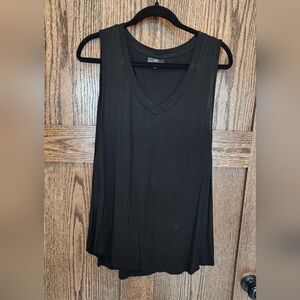 Nursing Queen Black V‑Neck Nursing Tank Top